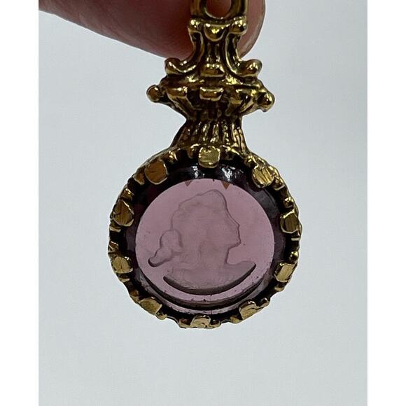 Goldette‎ Vintage Purple Glass Intaglio Cameo Silhouette 3 Strand Chain Necklace - Picture 15 of 16